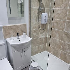 Double Room Private Bathroom