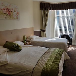 Deluxe Triple Room Sea View